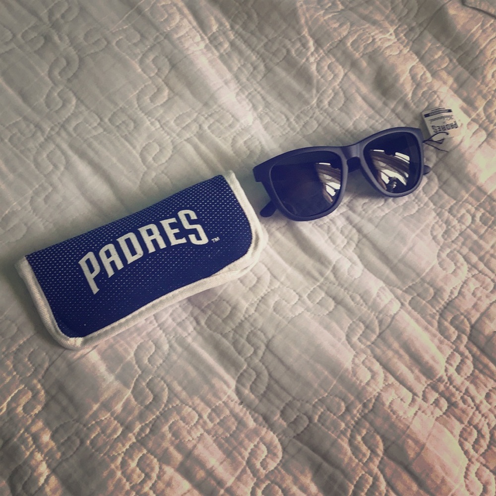Sun glasses